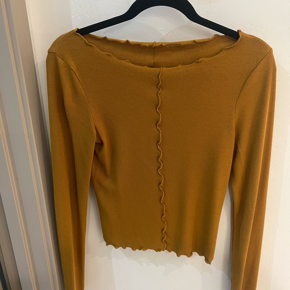Abercrombie & Fitch Mustard Long Sleeve Top